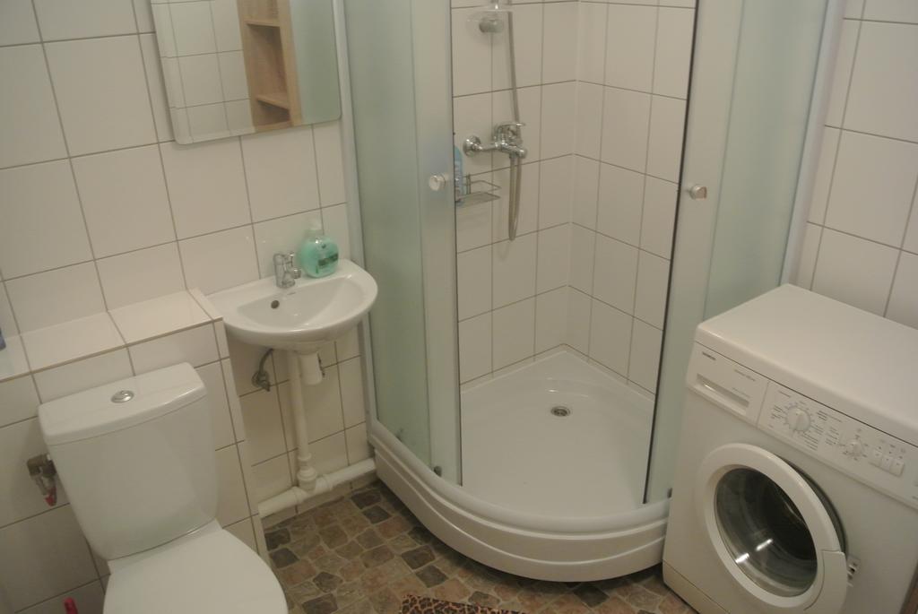 Piramida Apartments Narva Bagian luar foto