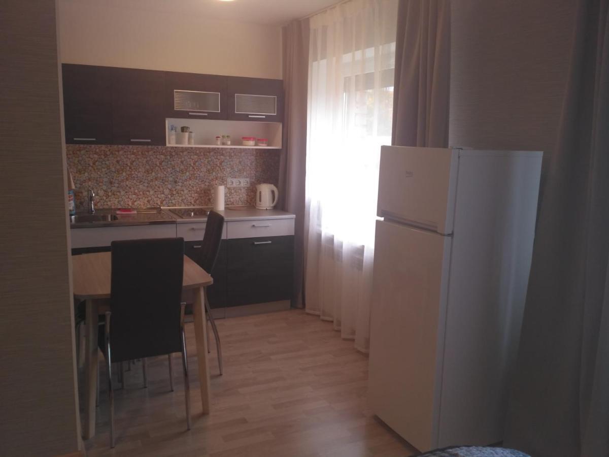 Piramida Apartments Narva Bagian luar foto